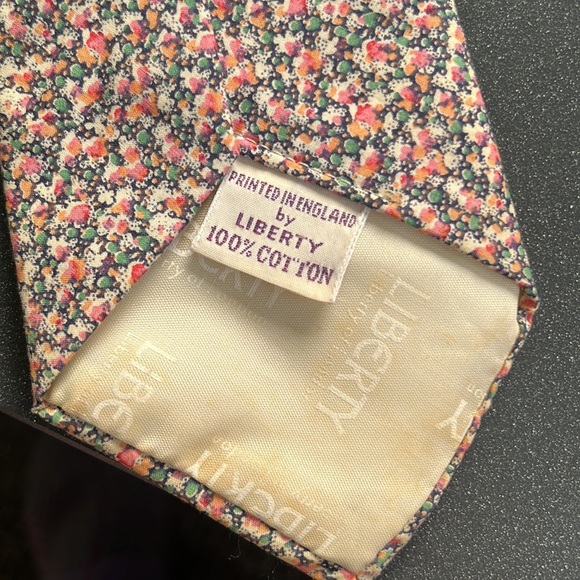 2 floral liberty of London vintage ties. - Picture 3 of 9